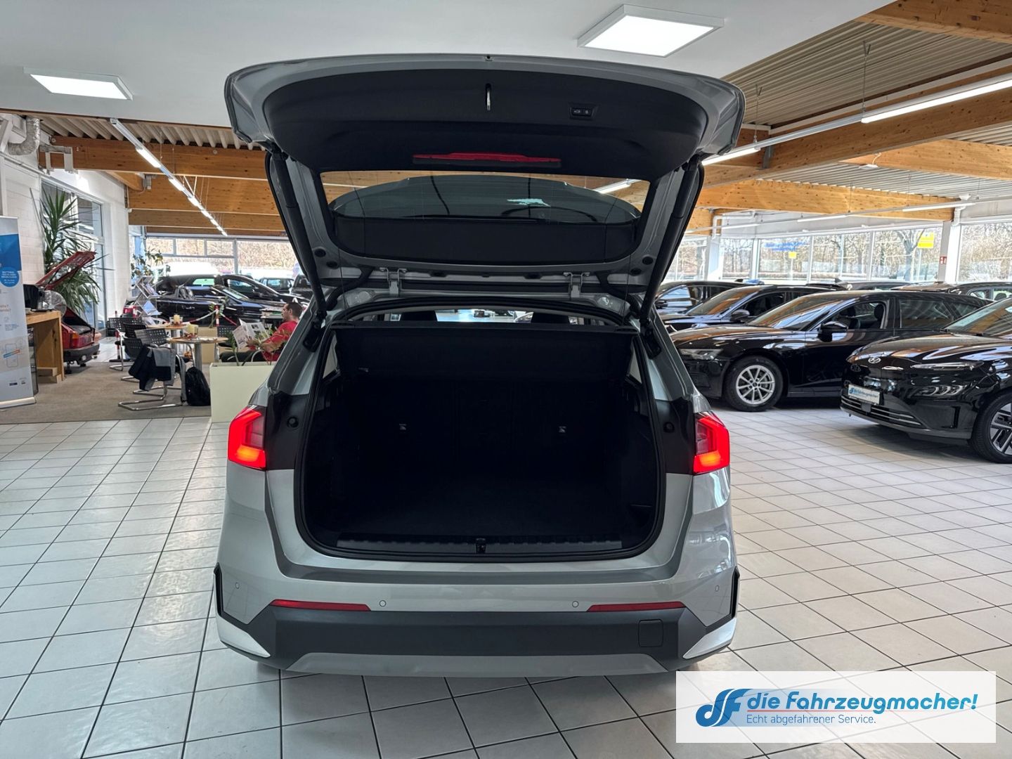 Fahrzeugabbildung BMW X1 20 d xDrive Park-Assistent Navi Digitales Coc