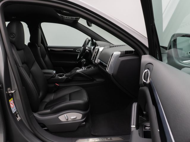 Foto Nummer 24: PORSCHE Cayenne