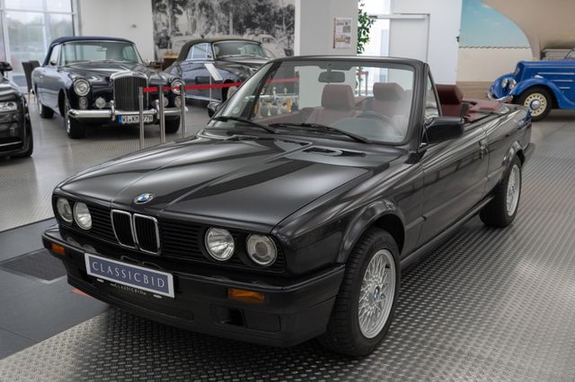 BMW 320i Cabrio