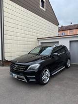 Mercedes-Benz Mercedes Benz ML 350 BlueTec AMG-Paket - Mercedes-Benz ML 350 in Augsburg
