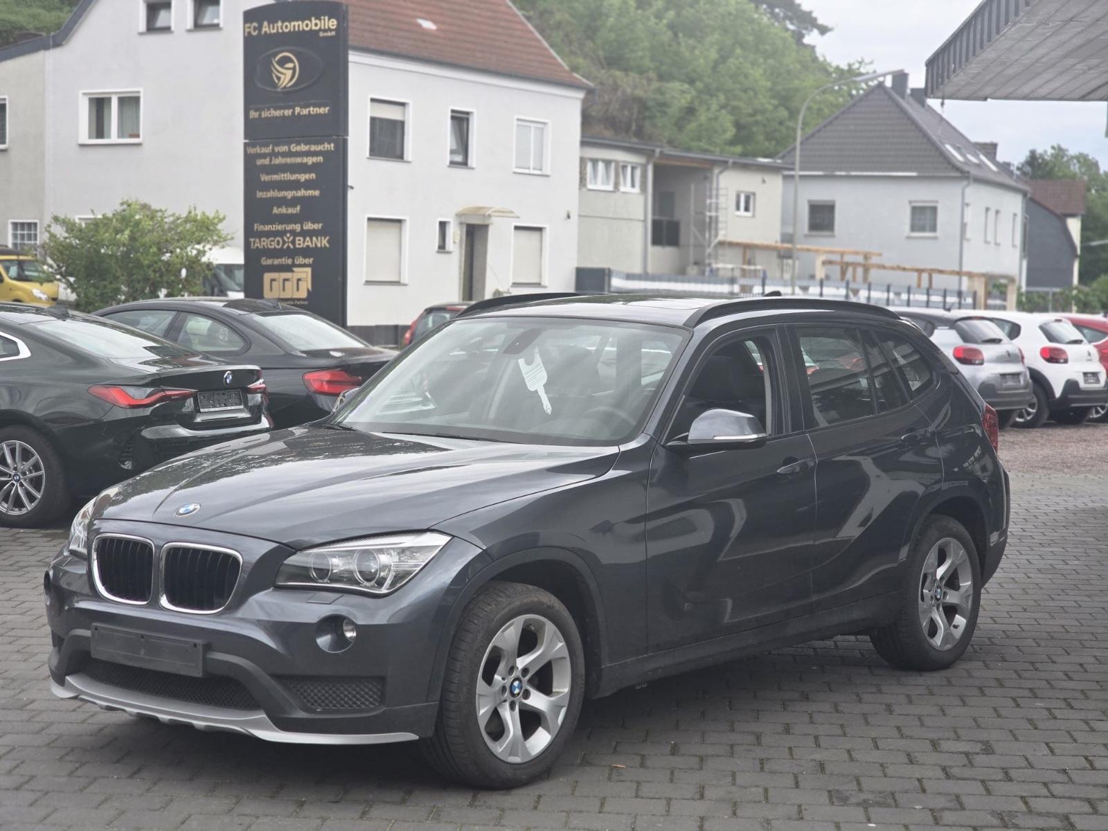 BMW X1 20 i sDrive*Leder*Navi*Panorama*Export