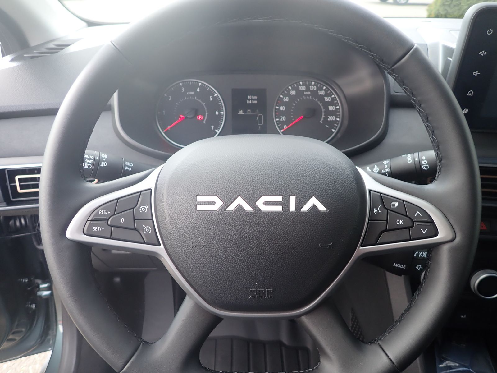 Fahrzeugabbildung Dacia Jogger Extreme TCe 110 7-Sitzer