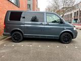 Volkswagen T5 Transporter - Volkswagen T5: Firmenfahrzeug