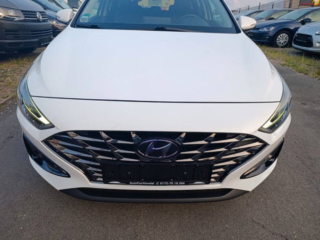 Hyundai i30 cw Prime Mild-Hybrid*KAMERA*NAVI*LED*DAB*ALU