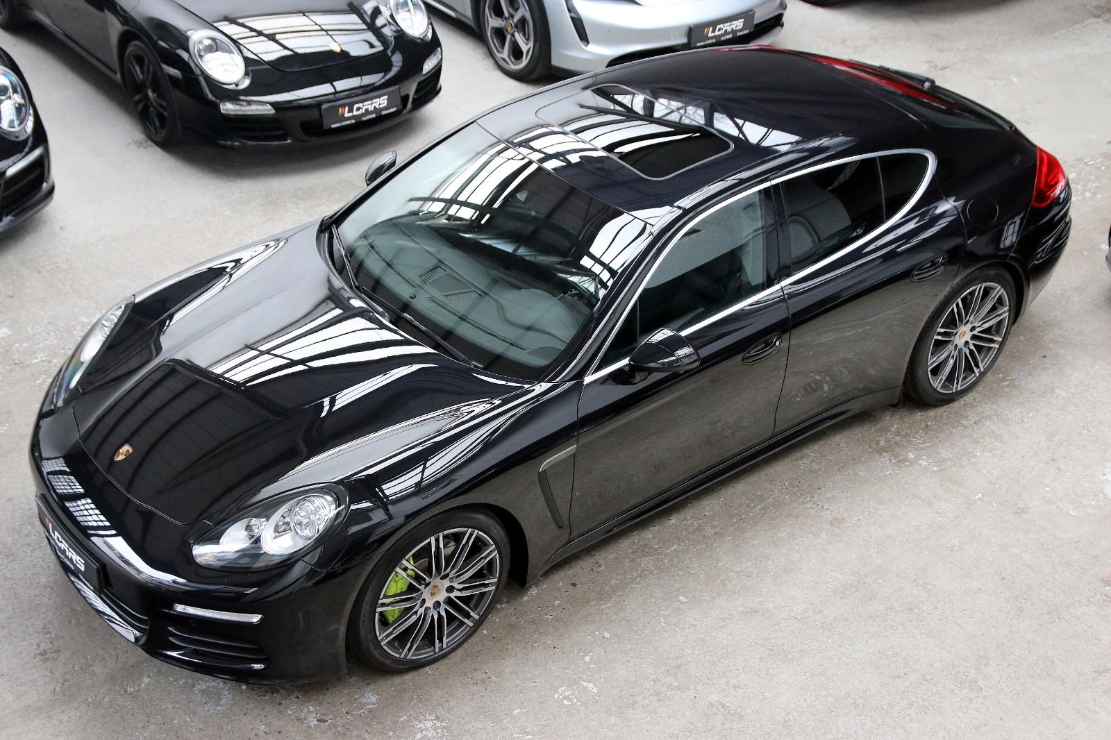 Porsche Panamera E-Hybrid S