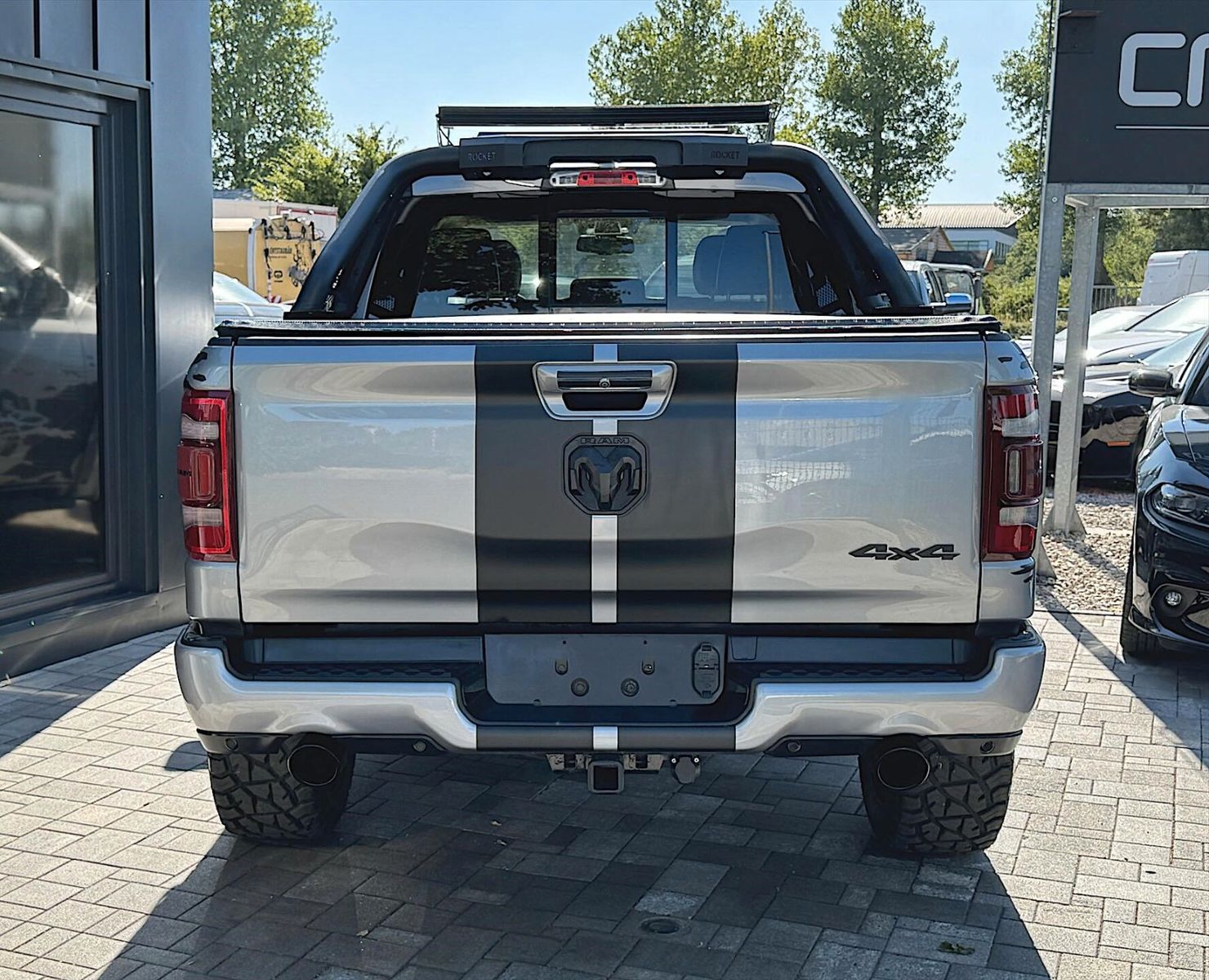 Fahrzeugabbildung Dodge RAM 5.7 V8 HEMI LARAMIE NIGHT Offroad 4x4 LED