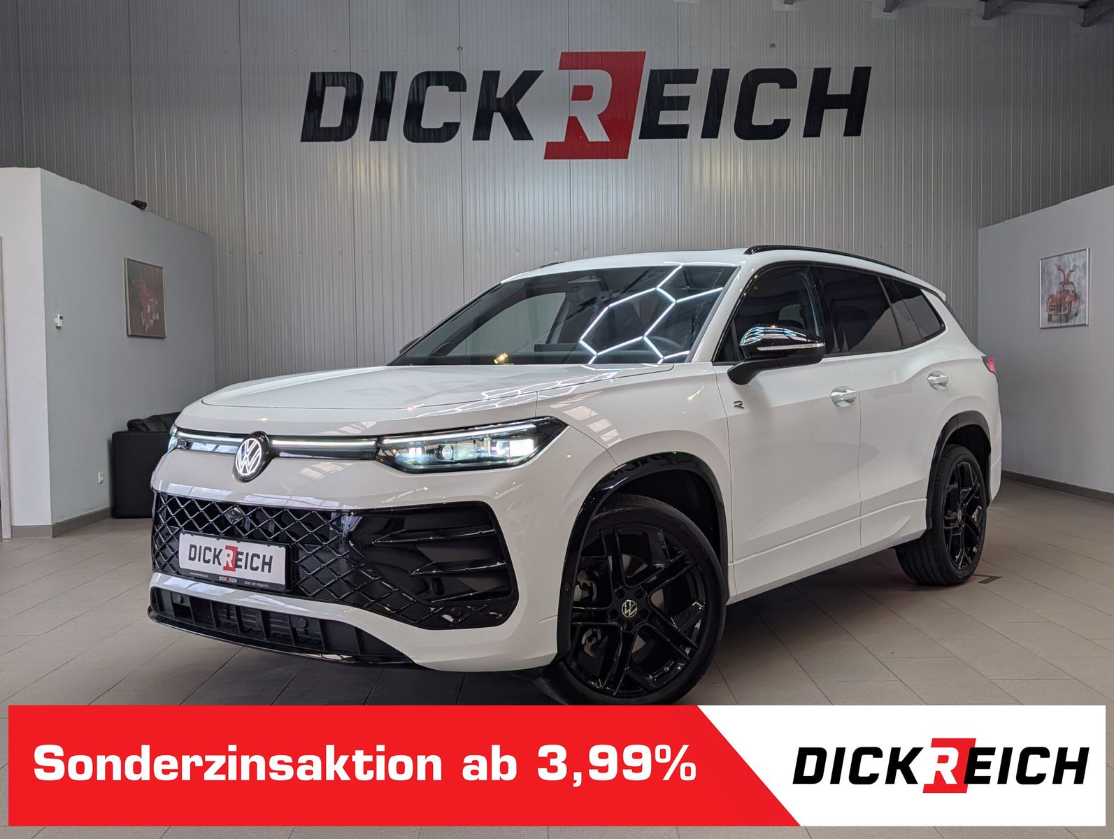 Fahrzeugabbildung Volkswagen Tayron 2.0TDI 4M R-Line Launch Pano Black AHK 20