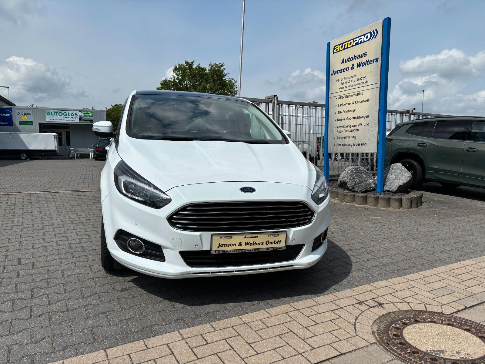 Ford S-MAX Titanium 2,0 7 Sitzer TOP Ausstattung