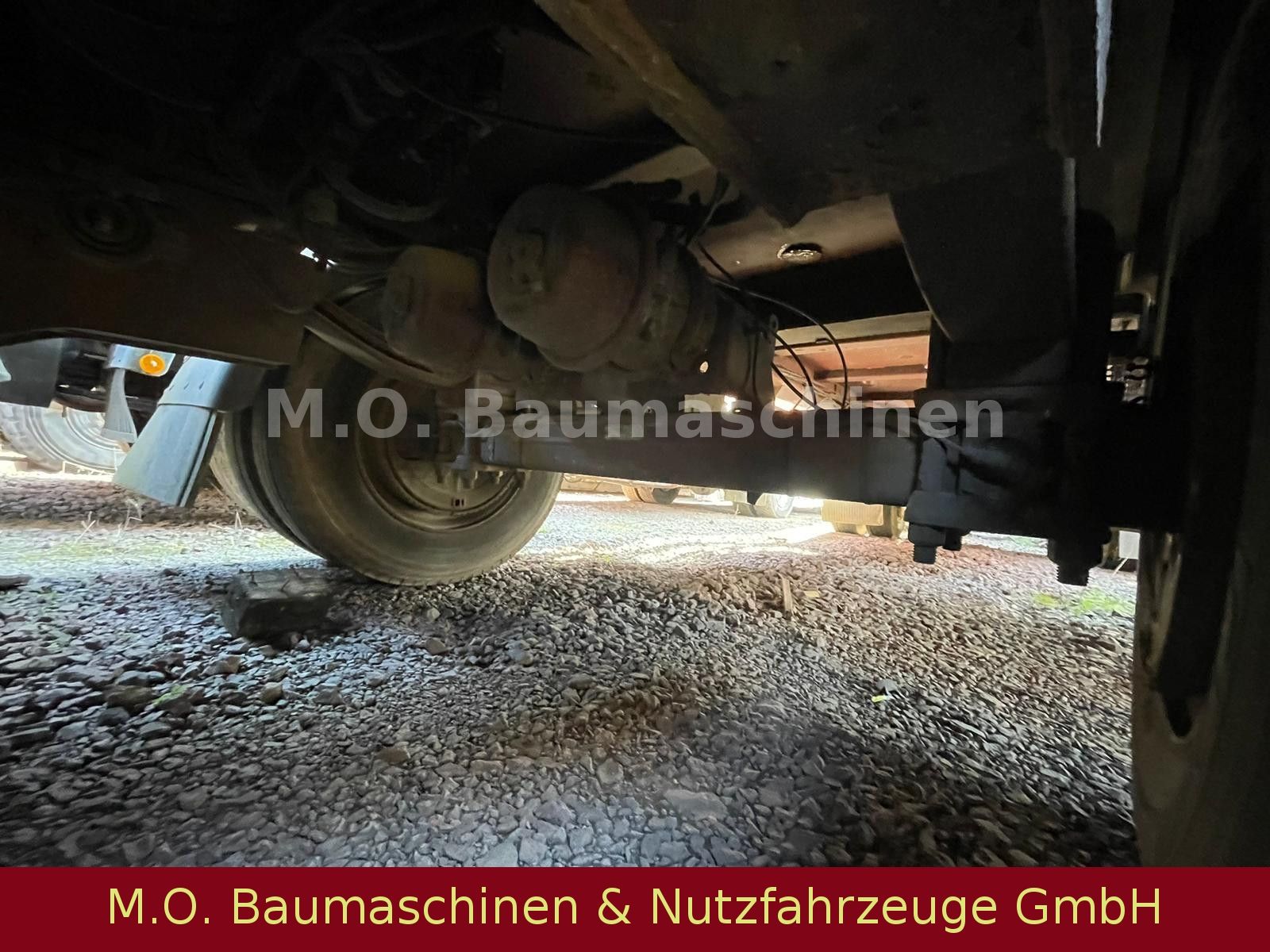 Fahrzeugabbildung Hüffermann HMA 24.24 / Muldenanhänger / 24t