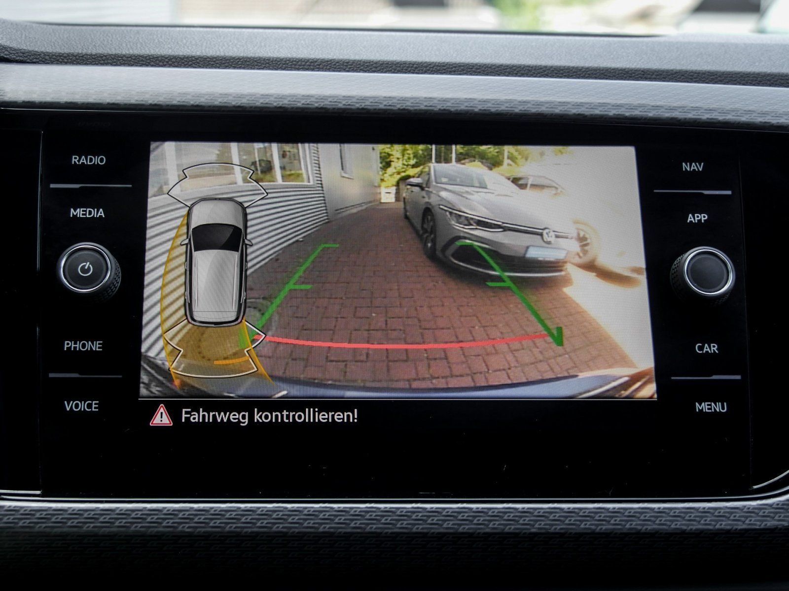 Volkswagen T-Cross - Bild 10