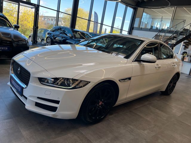 Jaguar XE Pure *NAVI*360°*SZHZ*TEMPO*BI-XENON*PDC*TOUCH