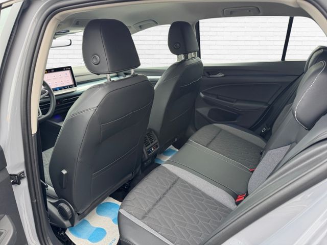 Fahrzeugabbildung Volkswagen Golf GOAL 1.5 eTSI 150 PS DSG- RFK*APP*LED!!!