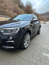 BMW X4 M40i / VOLL / SCHECKHEFT - BMW X4 M40 aus 2017