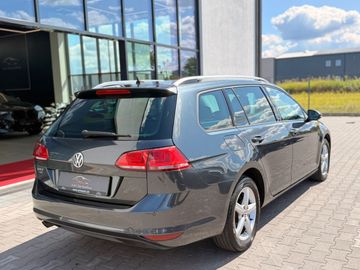 Volkswagen Golf - 4