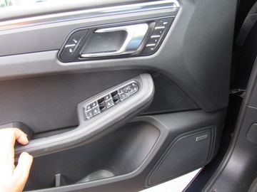 Porsche Macan - 9