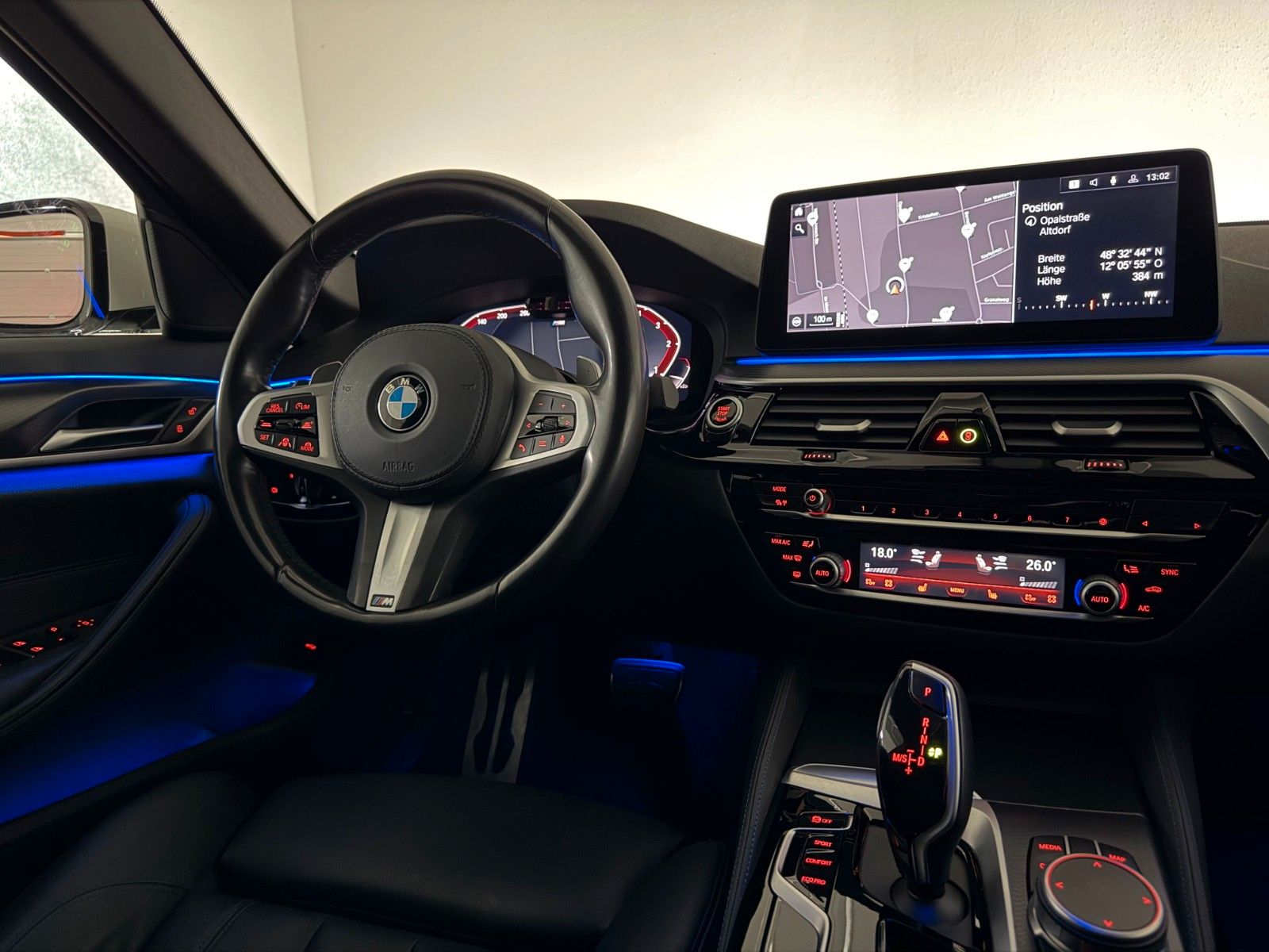 Fahrzeugabbildung BMW 530 d xDrive M SPORT/LASER/HuD/eGSD/FACELIFT