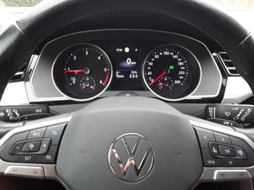 Volkswagen Passat Variant - 8