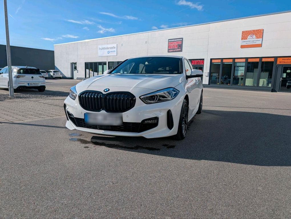 Image of BMW 120