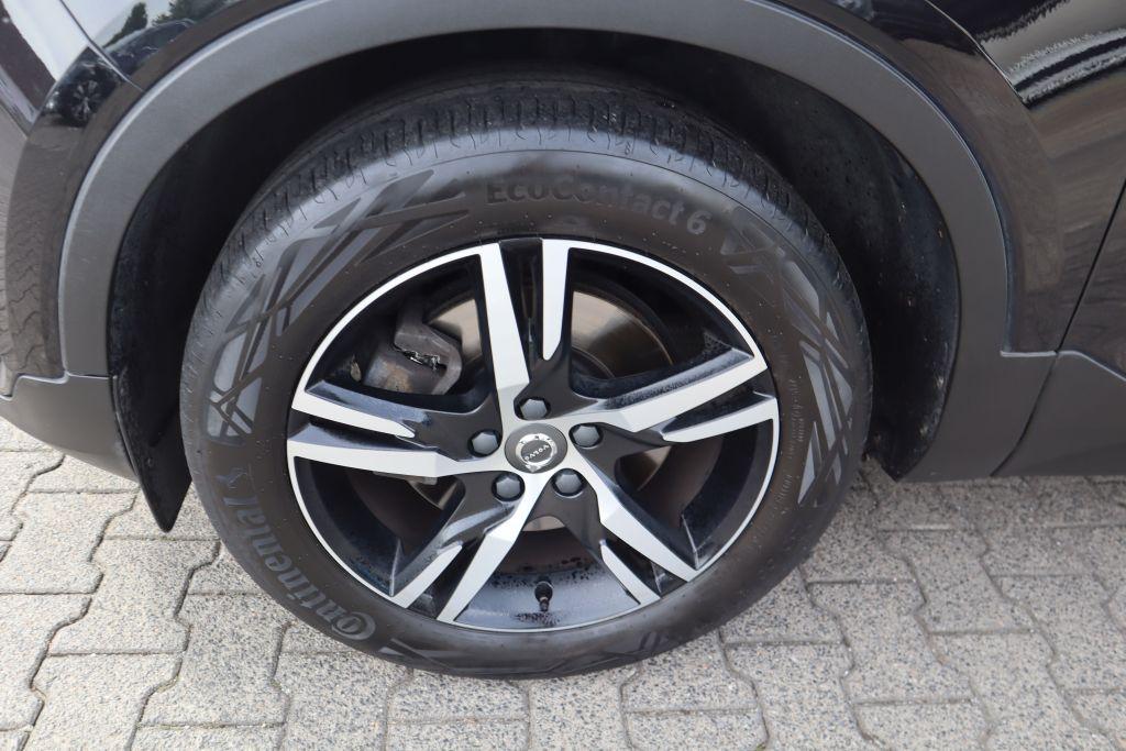 Volvo XC40 T4 AWD Geartronic R-Design|NAVI|R-CAM|BLIS|