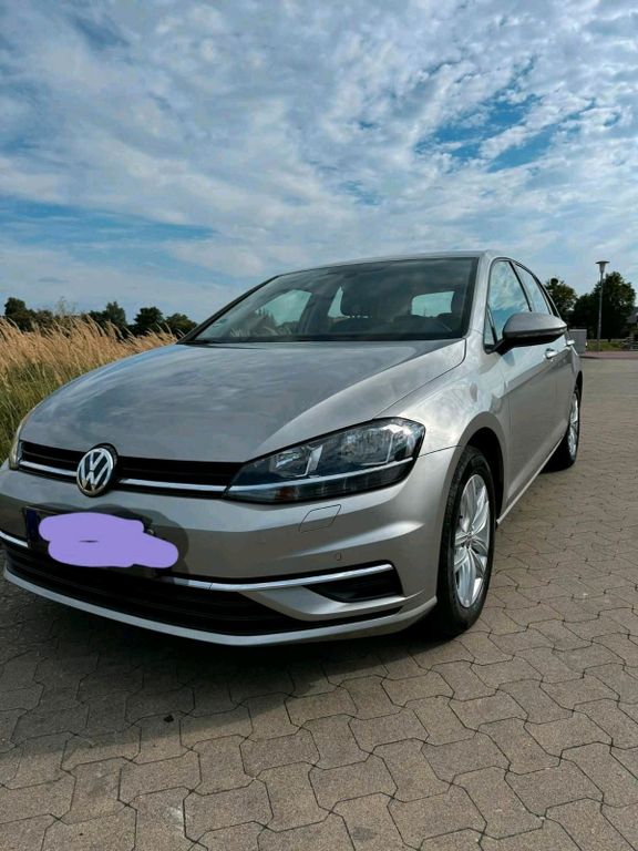Image of Volkswagen Golf