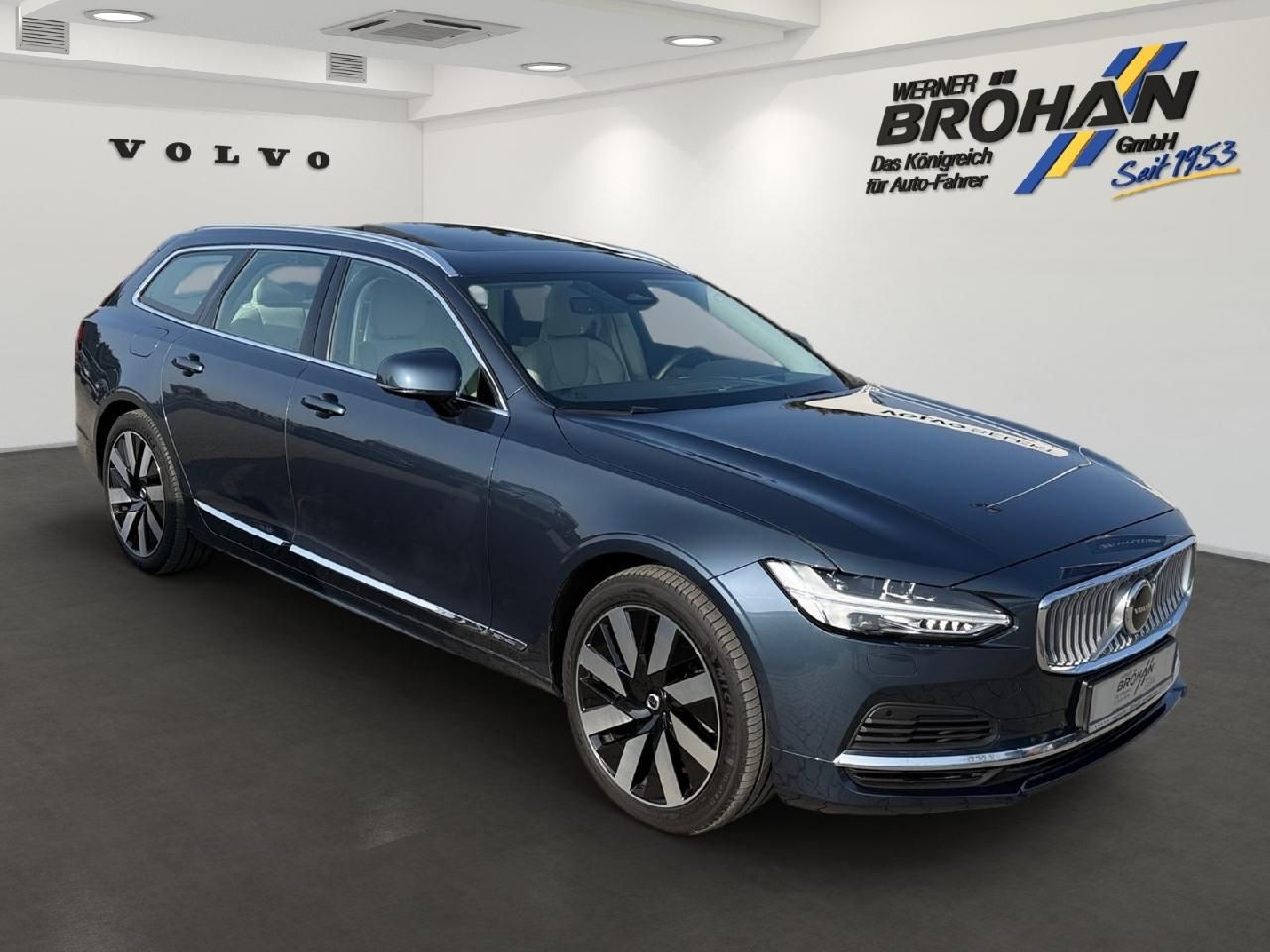 Fahrzeugabbildung Volvo V90 Kombi Ultimate Bright Recharge Plug-In Hybri