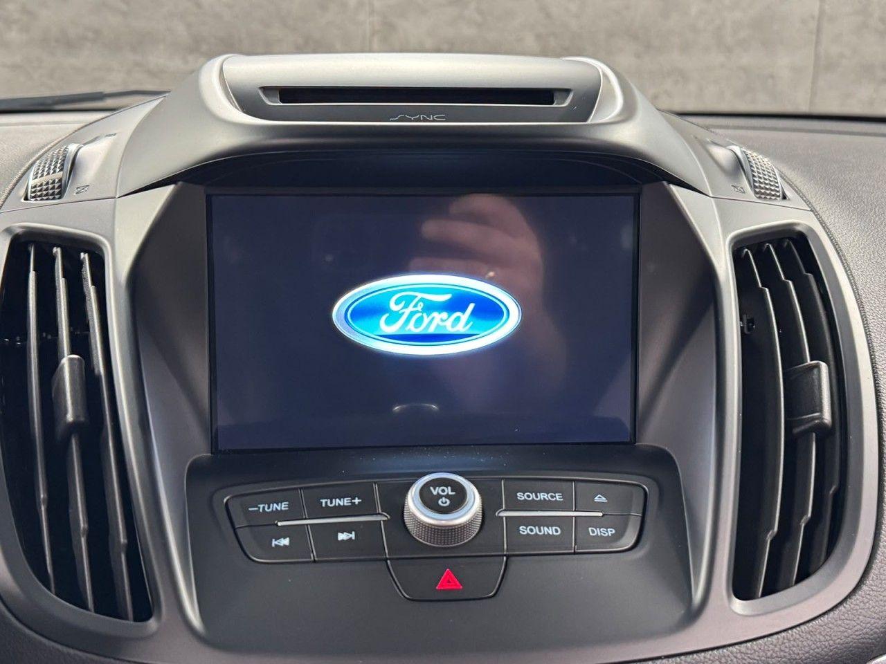 Ford Kuga 2.0 TDCi ST-Line AWD Aut*Navi*Bi-Xenon*AHK