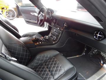صورة مصغرة 12 لـ 2014 Mercedes-BENZ SLS AMG