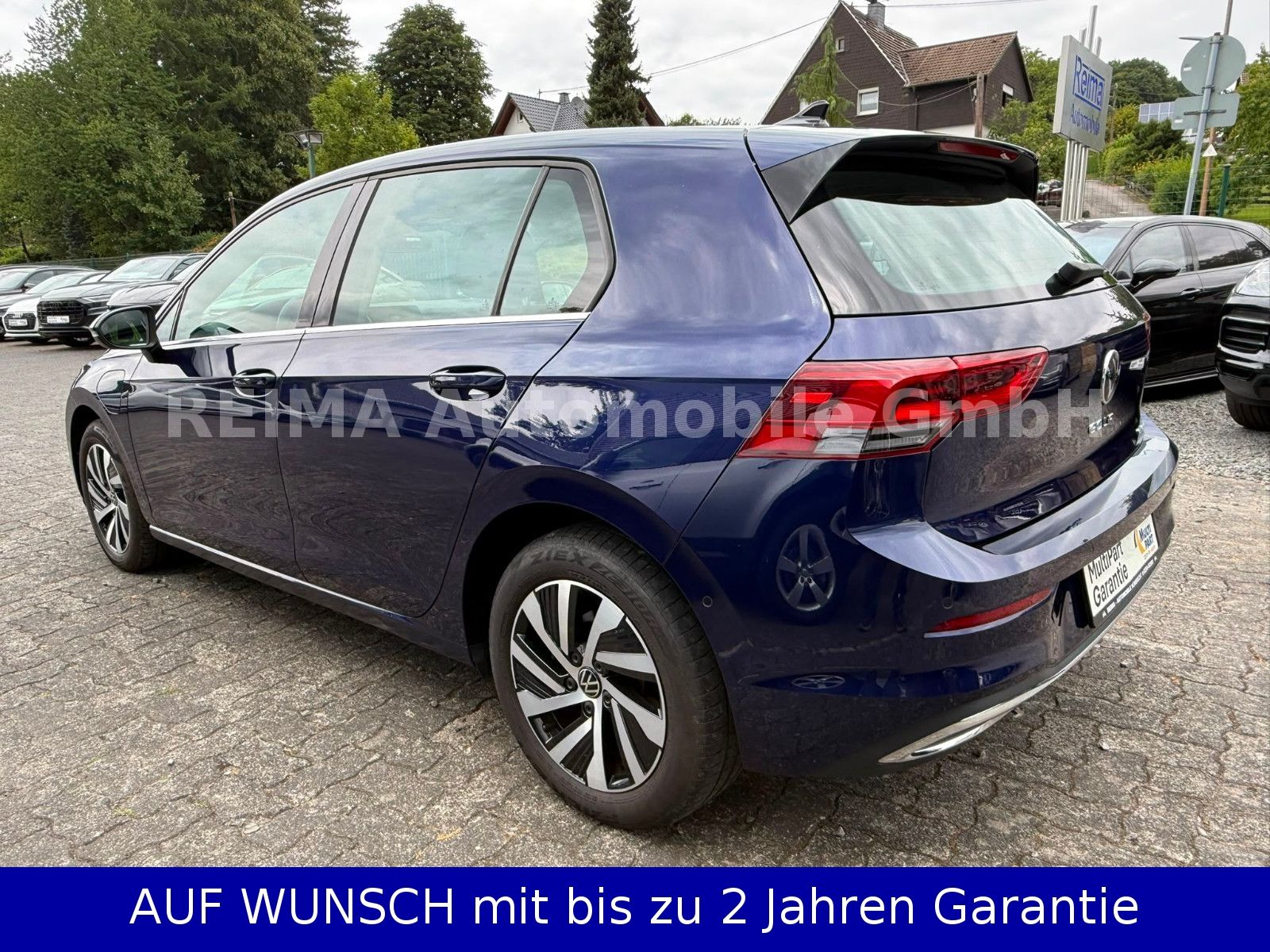Fahrzeugabbildung Volkswagen Golf VIII Lim. Style eHybrid, ACC, LED, AHK