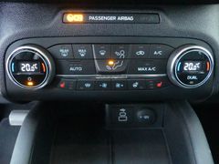FORD Kuga Titanium X*BLIS*Kamera*