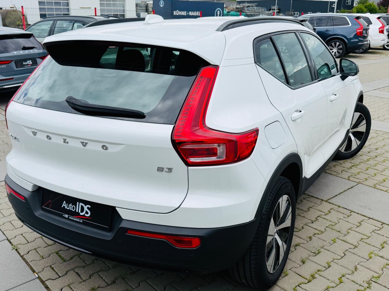 Volvo XC40 Plus Dark 2WD/Navi/Harman-Kardon