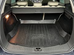 FORD Kuga Titanium / RENTNER/ NUR 53.tKM /AHK /AUTOM FORD Kuga Titanium / RENTNER/ NUR 53.tKM /AHK /AUTOM