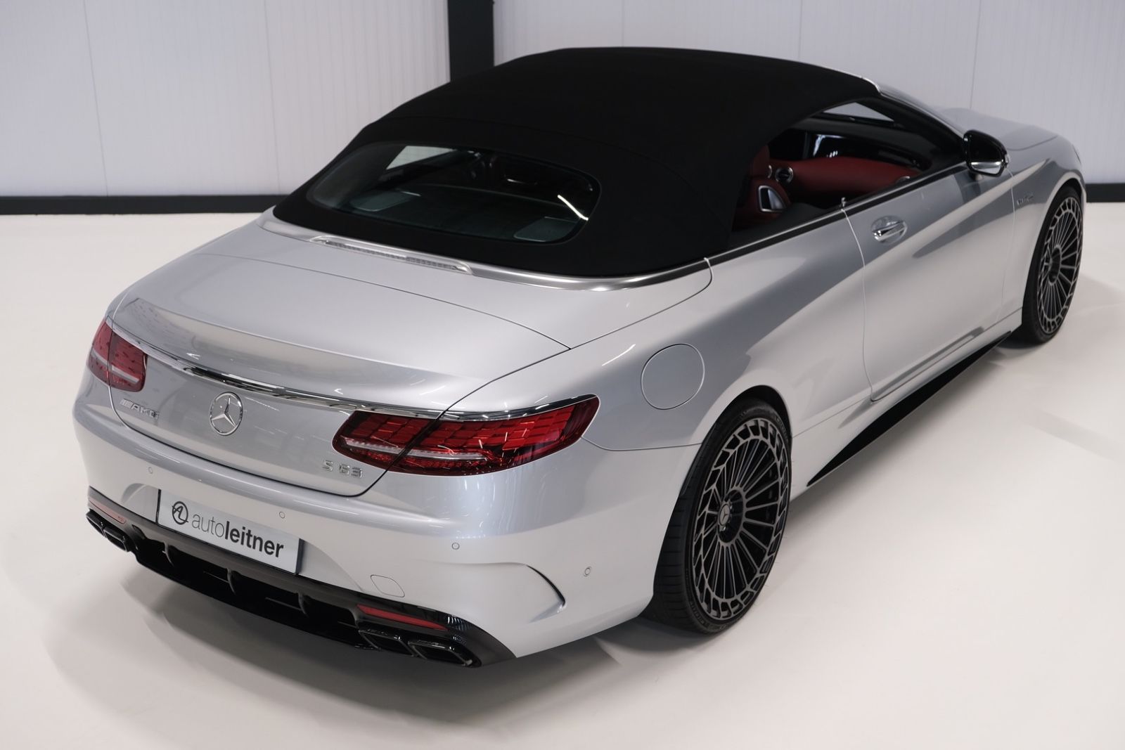 Mercedes-Benz S 63 AMG 4-Matic Cabrio A217 original 28.615 km imagem 3
