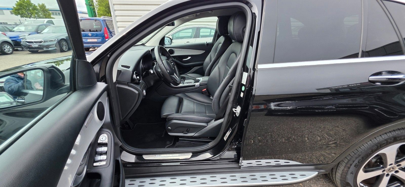 Mercedes-Benz GLC 220d 4Matic/Navi/LED/Kam/Leder/KeyLess/1Hand foto 6