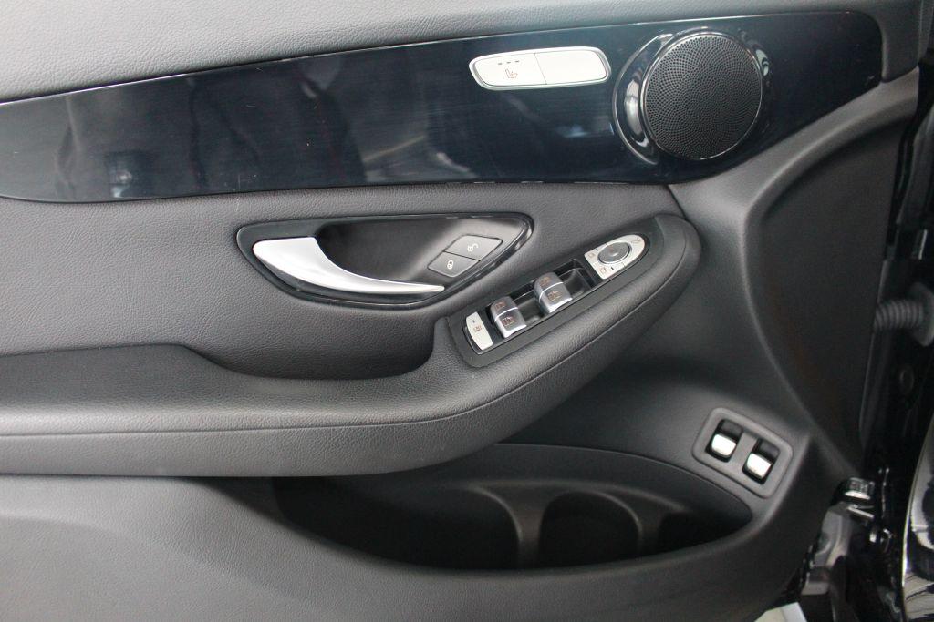 Mercedes-Benz GLC 220 d 4M AHK DISTRONIC LED Kamera COMAND SHZ