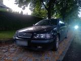 Volvo V40 Baujahr 2001 schwarz Ersatzteile... - Volvo V40 Gebrauchtwagen in Berlin