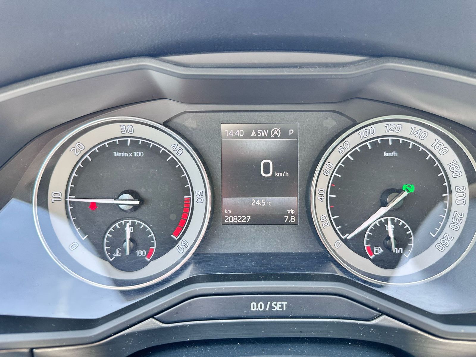 Fahrzeugabbildung SKODA Superb Combi Style / NAVI / GEPFLEGT