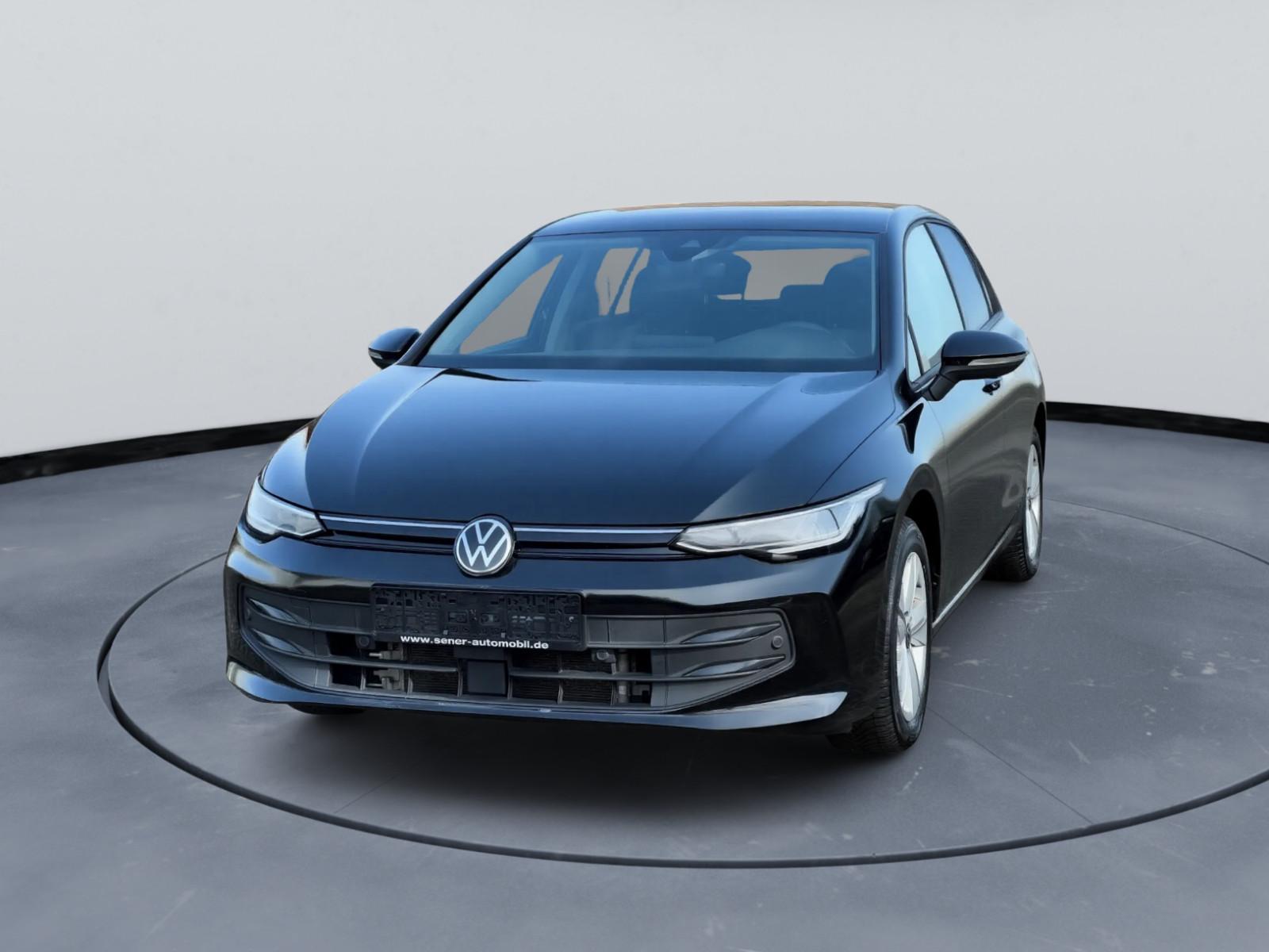 Volkswagen Golf VIII Lim. Life 1.5 eTSI DSG -NAVI -PDC -LED