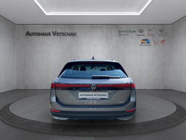 Passat Variant 1.5 eTSI Bluetooth Navi LED Klima