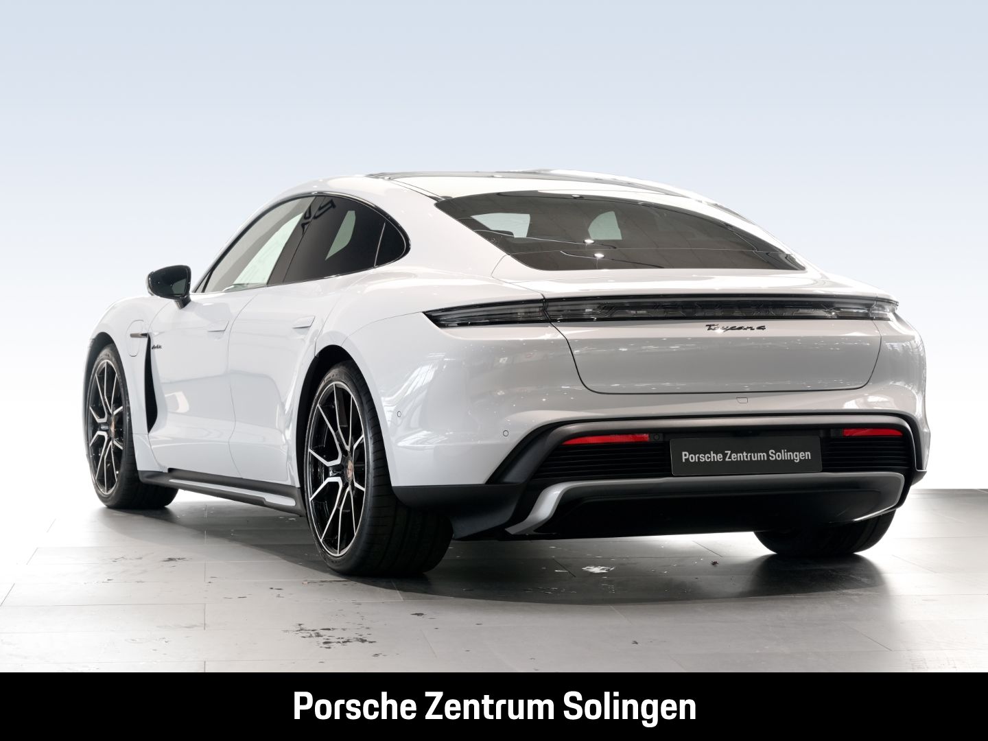 Porsche Taycan 4 Black Edition PANO SportDesign 21'' Bei foto 3