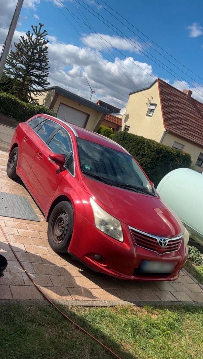 Toyota Avensis 2009 — rear view