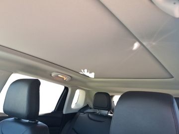 Jeep Compass 1.3 S 360+Kam.+KeyLess+Navi+Pano+SD+SHZ
