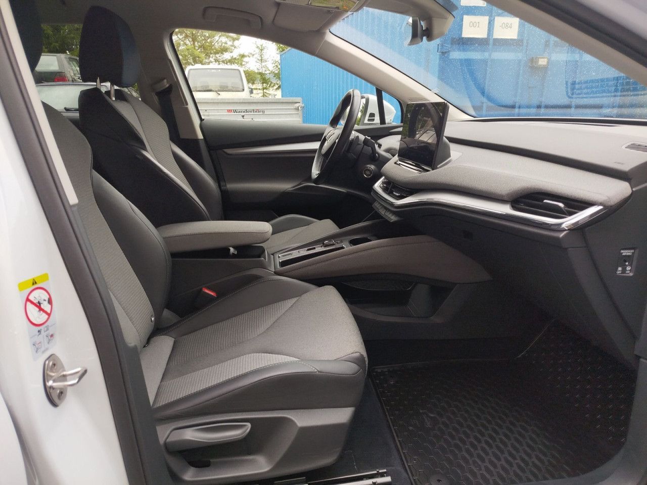 Fahrzeugabbildung SKODA Enyaq 80X ENYAQ iV 80X 195/82 E1A