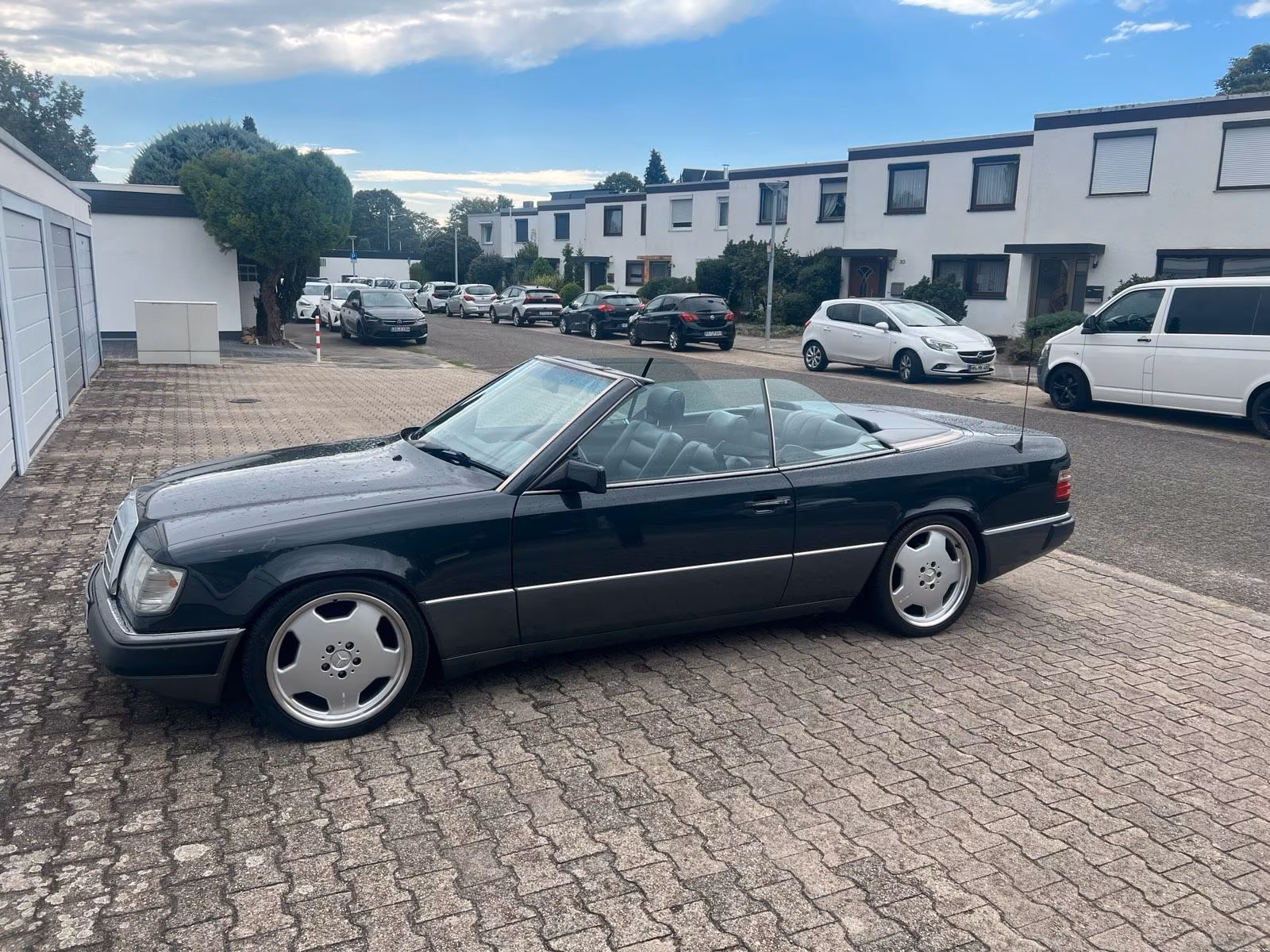 Mercedes-Benz 300