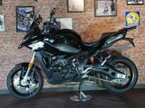 BMW S 1000 XR Triple Black 2 Pakete, LED Zusatz, SOS