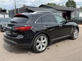 Infiniti FX30d S AWD Luftfederung - Infiniti FX: Fx30