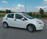 Fiat Punto 107000 km, 2015, - Fiat Punto Gebrauchtwagen in München