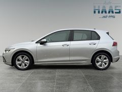 Fahrzeugabbildung Volkswagen Golf VIII Lim. Life Navi Sitzh ACC Lane Massage