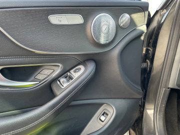 Fahrzeugabbildung Mercedes-Benz C 300 Coupe AMG Line Pano RFK Burmester uvm.