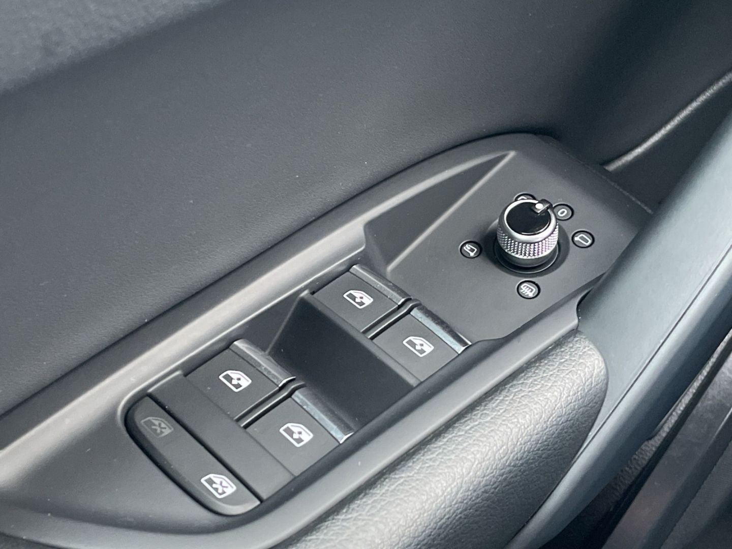 Q5 55 TFSI e quattro S line AHK/HUD/Matrix/Navi/