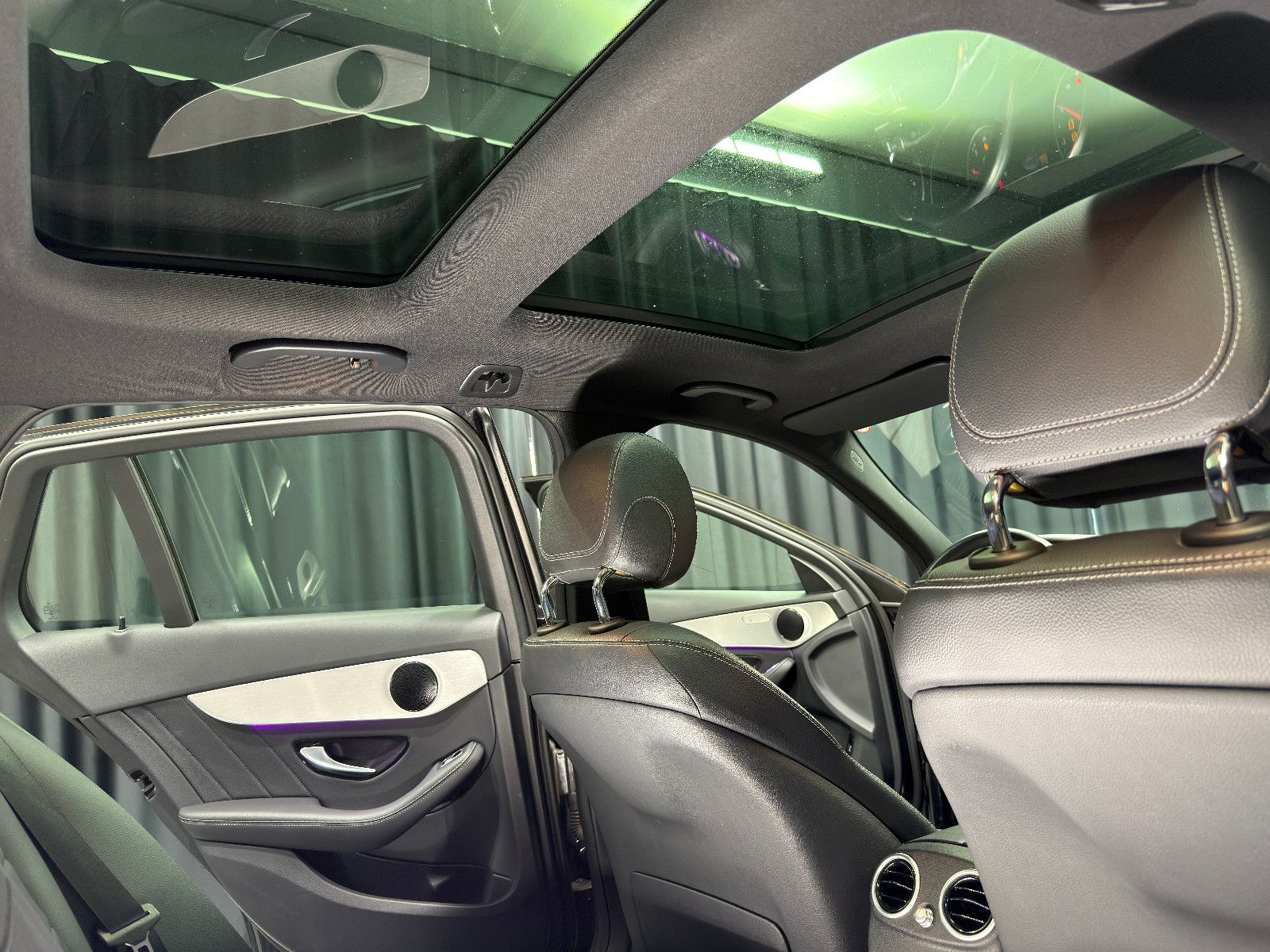 Fahrzeugabbildung Mercedes-Benz C 220d T 4Matic|AMG-LINE|PANORAMA|LED|NAVI|LEDER